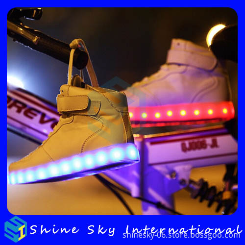 Fashion Latest Design Led Shoes Silver Gold Red Led Shoes